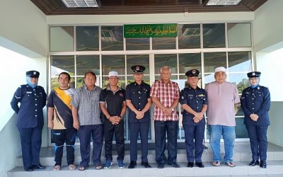 BALAI POLIS TUTONG LAKSANA PENDEKATAN BERSAMA KETUA KAMPUNG SUNGAI KELUGOS