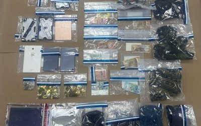 PENCURI BERSIRI DIBERKAS