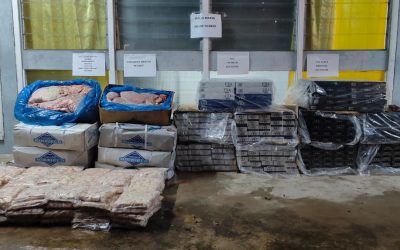 POLMAR MENAHAN BOT MEMBAWA BARANG TEGAHAN