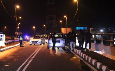 DUA WARGA TEMPATAN DITAHAN MEMILIKI BARANG TEGAHAN