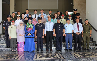 LAWATAN KERJA PERHUBUNGAN AWAM MINDEF