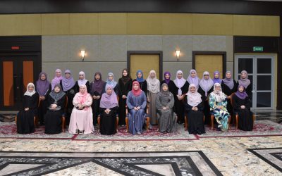 MAJLIS DO’A KESYUKURAN DAN SEMBAHYANG FARDHU MAGHRIB DAN ISYAK BERJEMAAH SEMPENA SAMBUTAN PUJA USIA KEBAWAH DULI YANG MAHA MULIA PADUKA SERI BAGINDA RAJA ISTERI PENGIRAN ANAK HAJAH SALEHA BINTI AL-MARHUM PENGIRAN PEMANCHA PENGIRAN ANAK HAJI MOHAMED ALAM