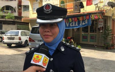 RAGUT TELEFON BIMBIT, SEORANG LELAKI DIBERKAS