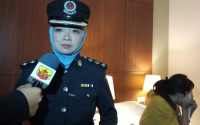 WANITA WARGA ASING DITAHAN DI SEBUAH HOTEL
