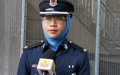 2 SUSPEK CURI DIHADAPKAN KE MAHKAMAH