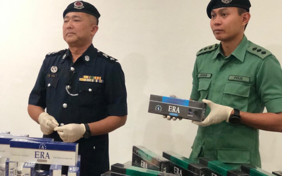 DUA (2) INDIVIDU DITAHAN CUBAAN MENYELUDUP