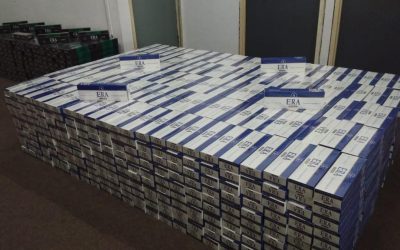 SEORANG LELAKI DIBERKAS POLIS MARIN