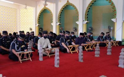 PPDB ADAKAN TAHLIL KUBAH MAKAM DIRAJA