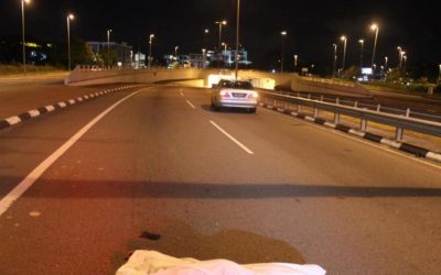 KEMALANGAN SEBUAH KERETA DAN SEORANG PEJALAN KAKI