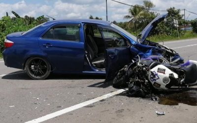 PENUNGGANG MOTOSIKAL MAUT DALAM KEMALANGAN