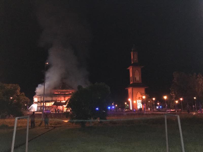 JENAYAH KHIANAT MEMBAKAR DAN CURI DIHADAPKAN KE MAHKAMAH