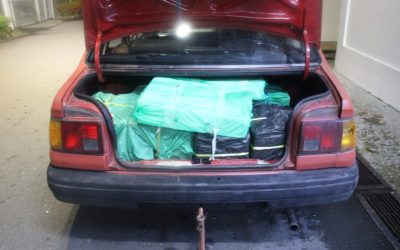 BARANG TEGAHAN DAN TIDAK DIISYTIHARKAN DIRAMPAS
